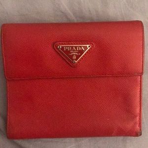 Red Prada wallet ❤️❤️❤️